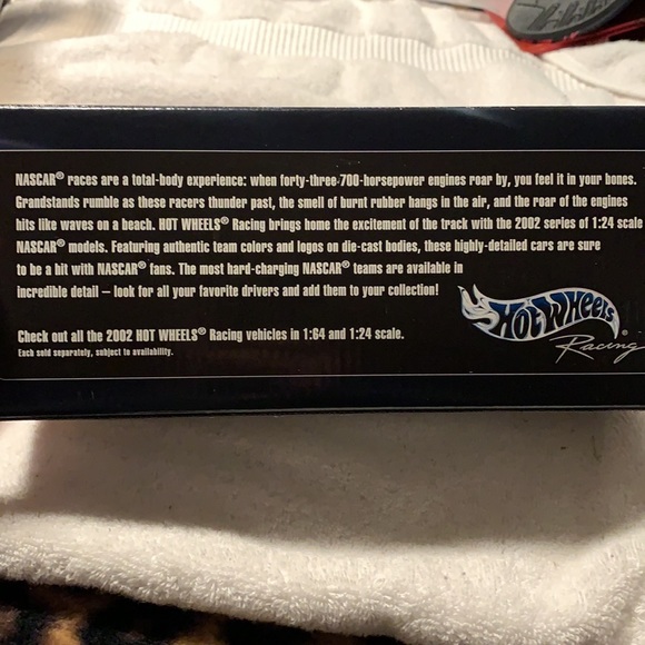 NASCAR HotWheels Ken Schrader #36 M&M die cast car - Picture 4 of 5